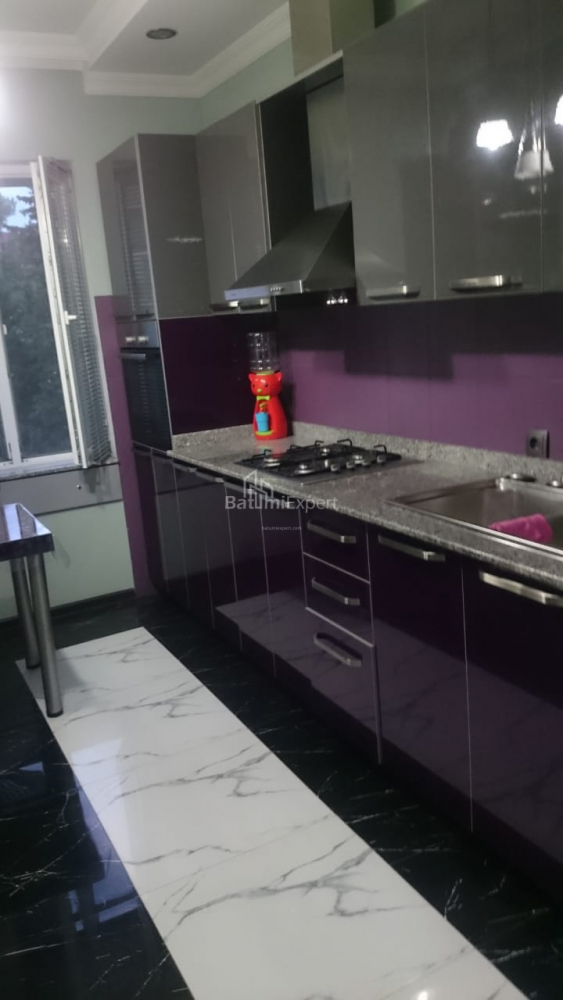 Квартира 60 м² - Шерифа Химшиашвили, Батуми, Грузия
