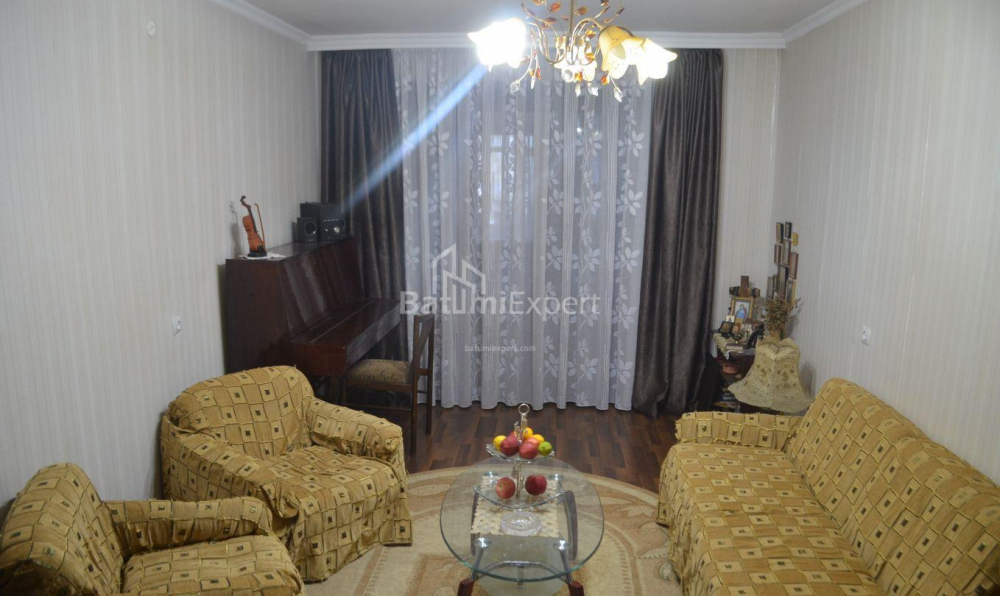 Квартира 100 м² - Зураба Горгиладзе, Батуми, Грузия