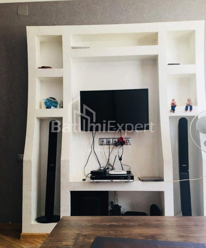 Квартира 58 м² - Шерифа Химшиашвили, Батуми, Грузия
