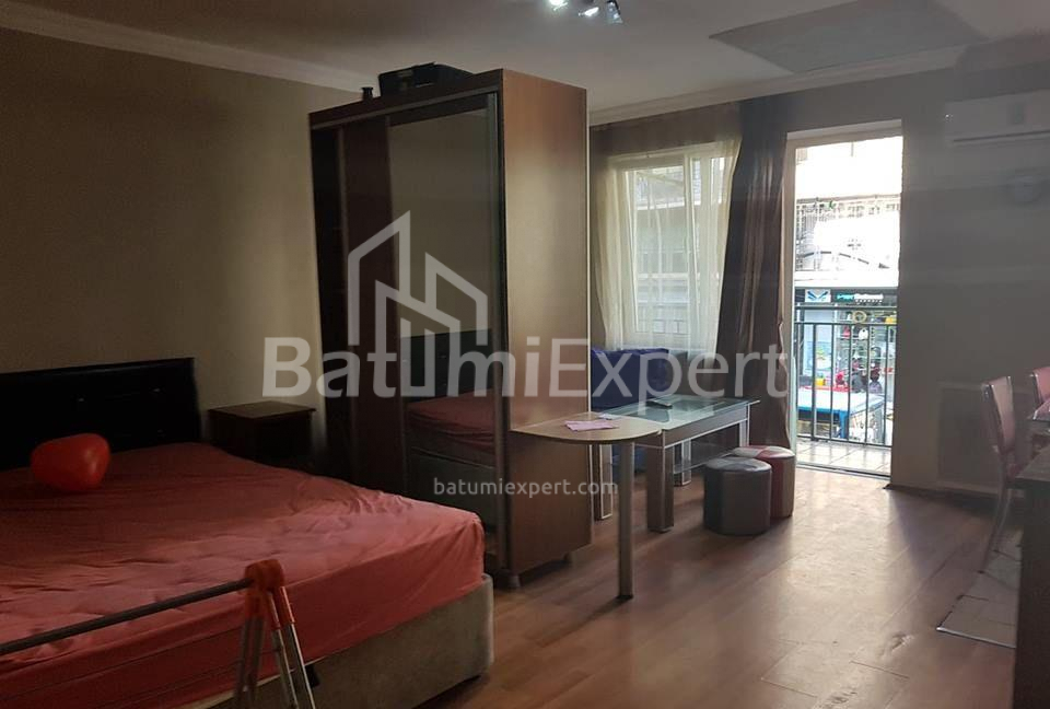 Квартира 35 м² - Зураба Горгиладзе, Батуми, Грузия