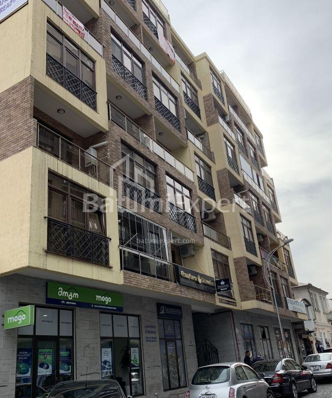 Квартира 90 м² - Вахтанга Горгасали, Батуми, Грузия