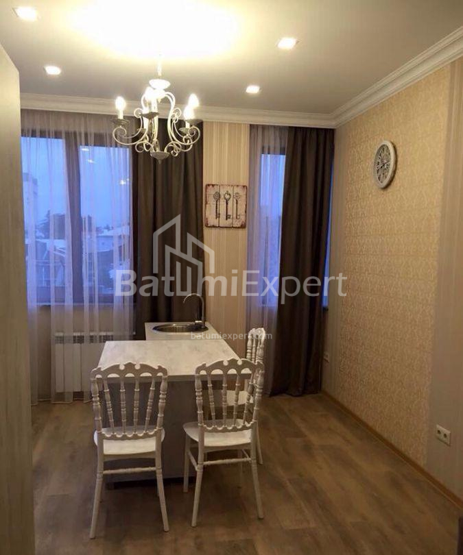 Квартира 50 м² - Вахтанга Горгасали, Батуми, Грузия