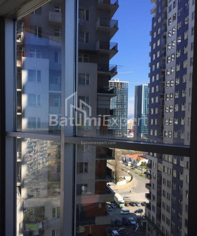 Квартира 70 м² - Нико Пиросмани, Батуми, Грузия