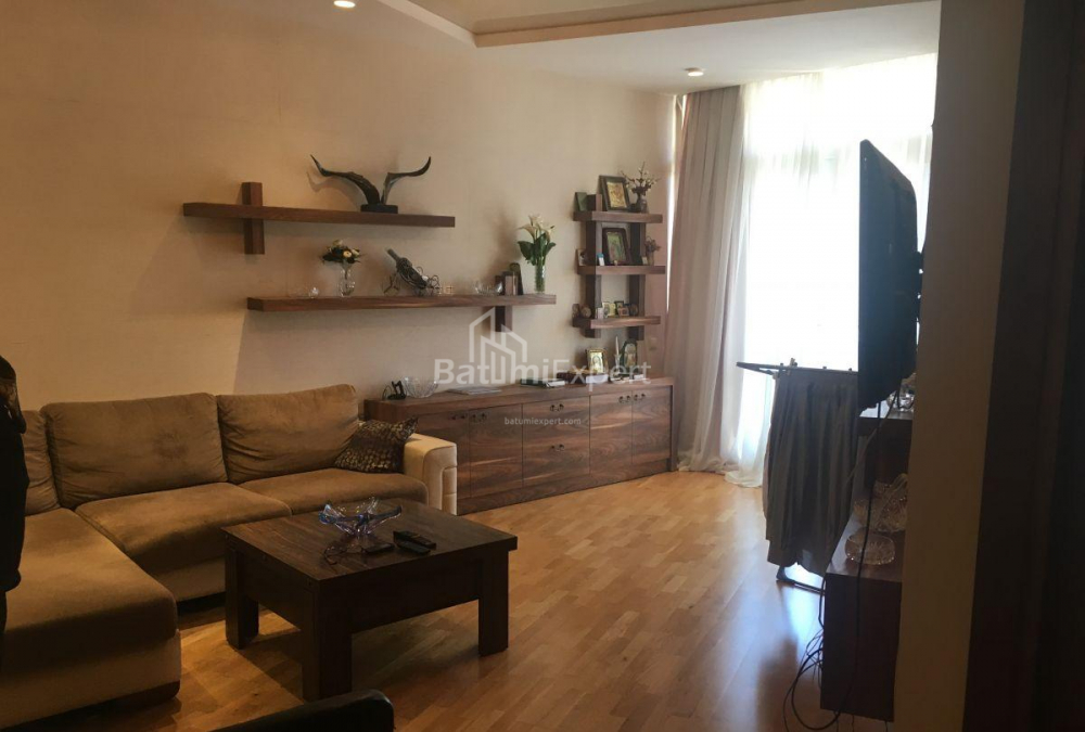 Квартира 75 м² - Вахтанга Горгасали, Батуми, Грузия