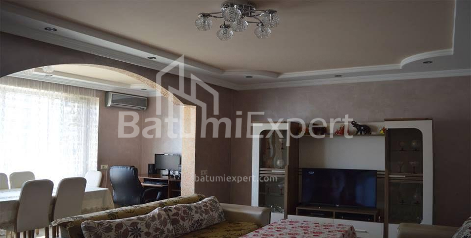 Квартира 100 м² - Михаила Лермонтова, Батуми, Грузия