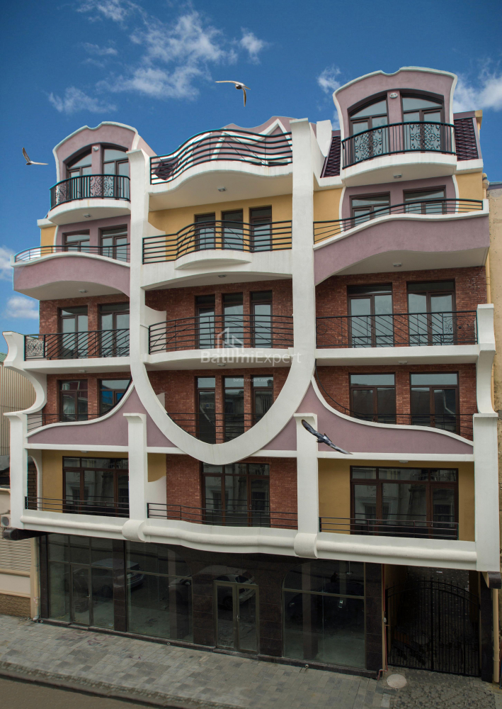 Квартира 60.8 м² - Исрафила Джинчарадзе, Батуми, Грузия