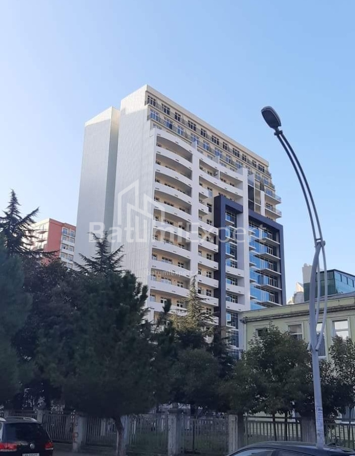 Квартира 40 м² - Вахтанга Горгасали, Батуми, Грузия