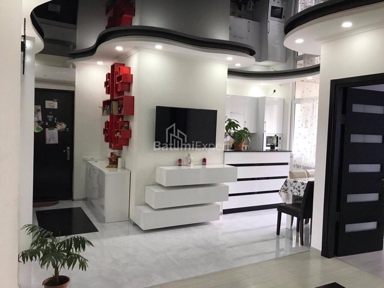 Квартира 79.6 м² - Стефана Зубалашвили, Батуми, Грузия