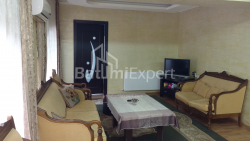 Квартира 3-комн 106 м² - Зураба Горгиладзе, Батуми