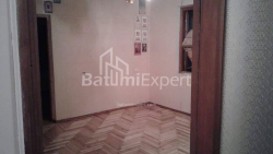 Квартира 3-комн 110 м² - Гиорги Брцкинвале, Батуми