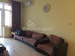 Квартира 2-комн 57 м² - Шерифа Химшиашвили, Батуми