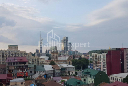 Квартира 3-комн 73 м² - Юрьевская, Батуми