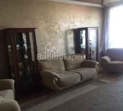 Квартира 3-комн 80 м² - Юрьевская, Батуми