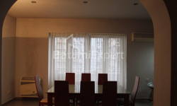 Квартира 4-комн 135 м² - Юрьевская, Батуми
