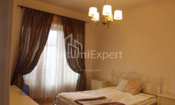 Квартира 4-комн 135 м² - Юрьевская, Батуми