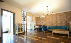 Квартира 4-комн 93 м² - Вахтанга Горгасали, Батуми