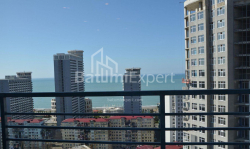 Квартира 2-комн 82 м² - Нико Пиросмани, Батуми