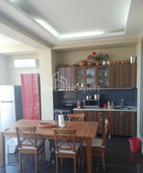 Квартира 2-комн 77 м² - Юрьевская, Батуми