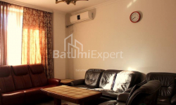 Квартира 2-комн 67 м² - Петра Меликишвили, Батуми