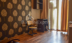 Квартира 4-комн 100 м² - Петра Меликишвили, Батуми