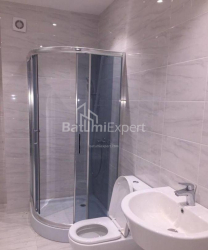 Квартира 2-комн 76 м² - Нико Пиросмани, Батуми