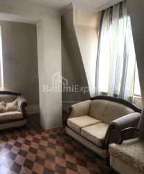 Квартира 3-комн 70 м² - Вахтанга Горгасали, Батуми