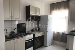 Квартира 3-комн 58 м² - Юрьевская, Батуми