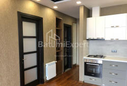 Квартира 2-комн 60 м² - Нико Пиросмани, Батуми