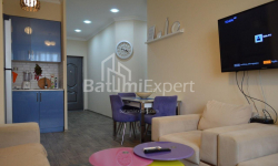 Квартира 3-комн 55 м² - Зураба Горгиладзе, Батуми
