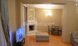 Квартира 5-комн 160 м² - Зураба Горгиладзе, Батуми