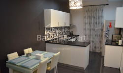Квартира 5-комн 160 м² - Зураба Горгиладзе, Батуми