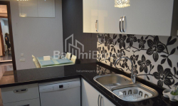 Квартира 5-комн 160 м² - Зураба Горгиладзе, Батуми