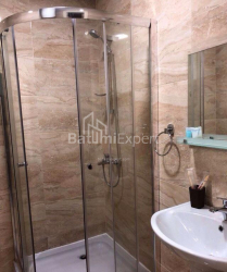 Квартира 2-комн 52 м² - Шерифа Химшиашвили, Батуми