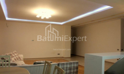 Квартира 3-комн 160 м² - Ильи Чавчавадзе, Батуми