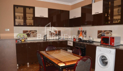 Квартира 3-комн 75 м² - Юрьевская, Батуми