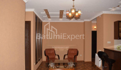 Квартира 3-комн 75 м² - Юрьевская, Батуми