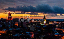 Квартира 2-комн 90 м² - Вахтанга Горгасали, Батуми