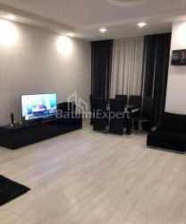 Квартира 2-комн 90 м² - Вахтанга Горгасали, Батуми