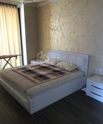 Квартира 3-комн 90 м² - Юрьевская, Батуми