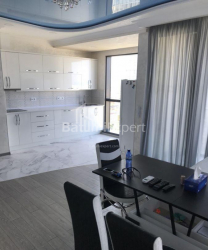 Квартира 3-комн 90 м² - Юрьевская, Батуми