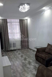 Квартира 3-комн 59 м² - Юрьевская, Батуми