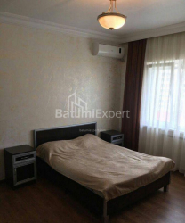 Квартира 3-комн 64 м² - Юрьевская, Батуми