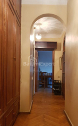 Квартира 3-комн 81 м² - Юрьевская, Батуми