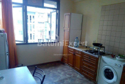 Квартира 2-комн 57 м² - Генерала Аслана Абашидзе, Батуми