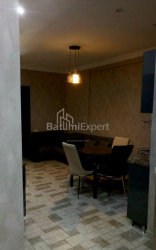 Квартира 2-комн 46 м² - Зураба Горгиладзе, Батуми