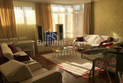 Квартира 4-комн 105 м² - Юрьевская, Батуми