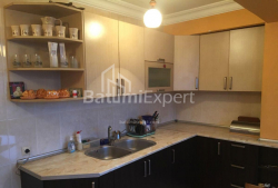 Квартира 2-комн 74 м² - Юрьевская, Батуми
