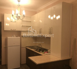 Квартира 2-комн 38 м² - Юрьевская, Батуми