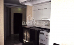 Квартира 2-комн 70 м² - Юрьевская, Батуми