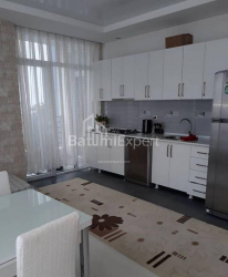 Квартира 2-комн 50 м² - Нико Пиросмани, Батуми